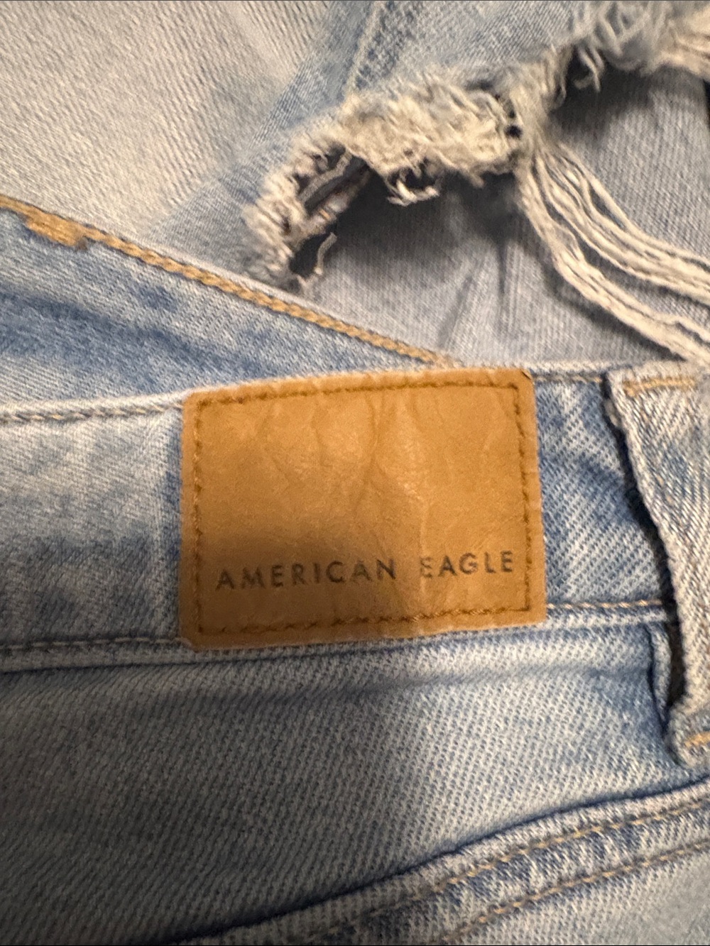Light blue distressed jeans - Picture 3 of 5